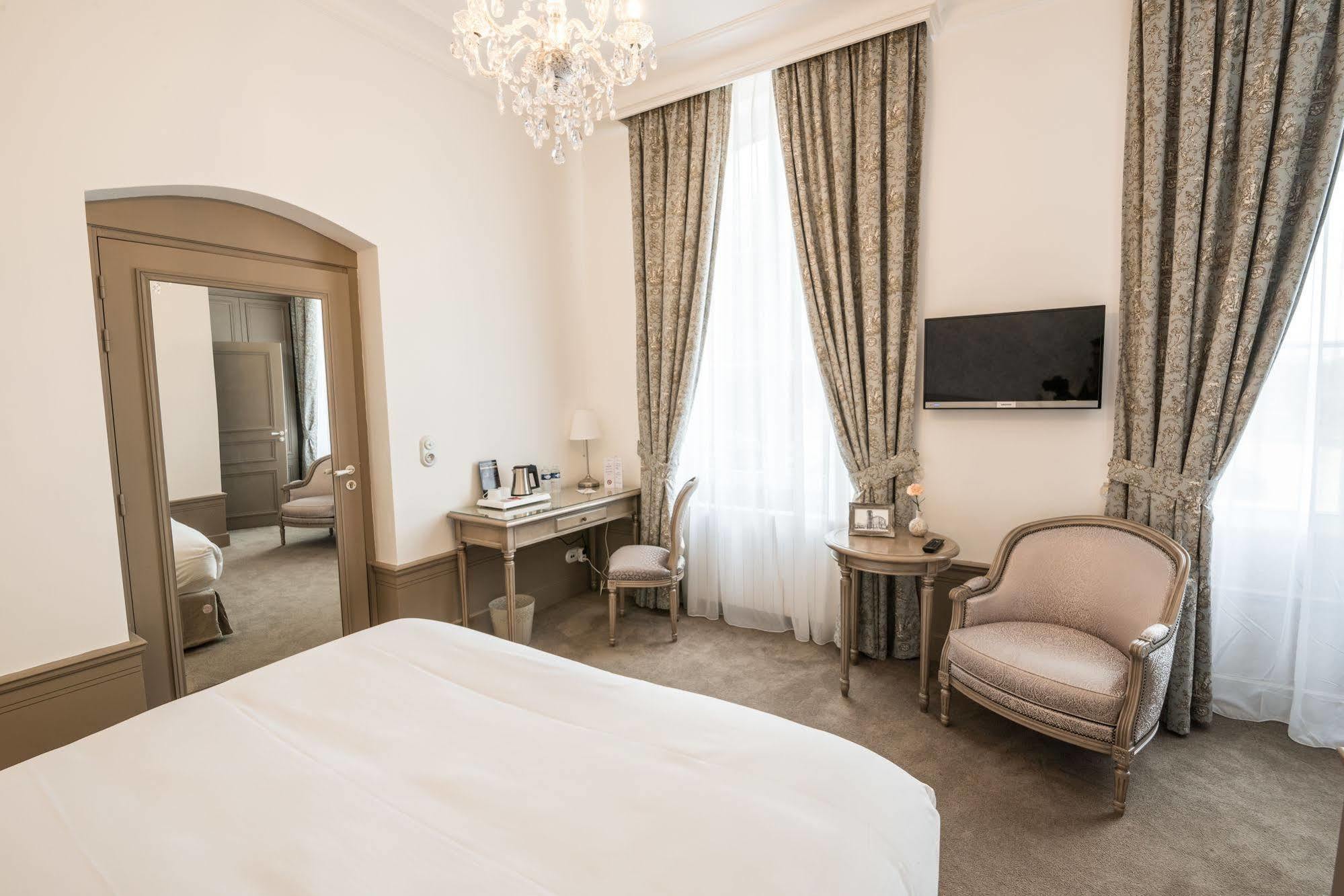 Chateau De Montabert Montaulin Ngoại thất bức ảnh